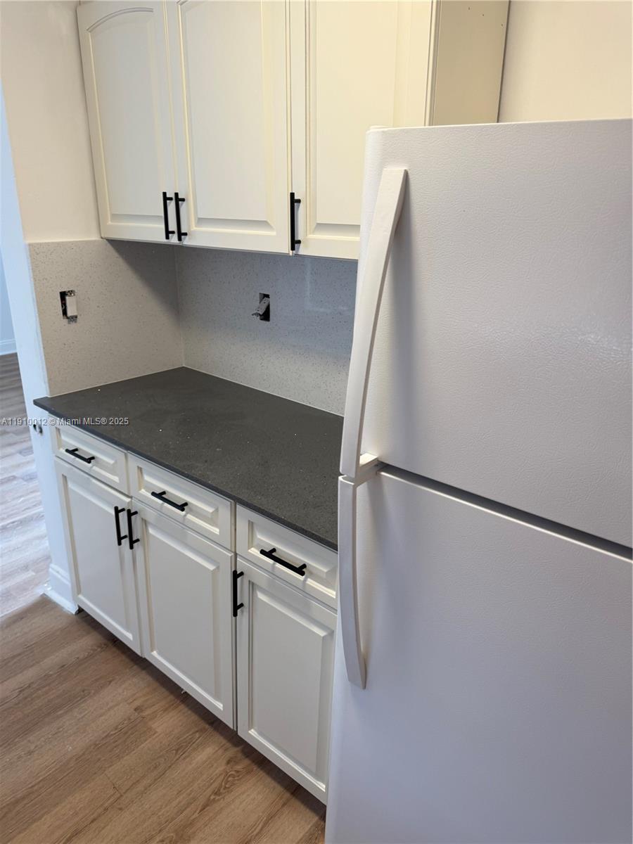 STEPHEN MANOR - Residential Lease