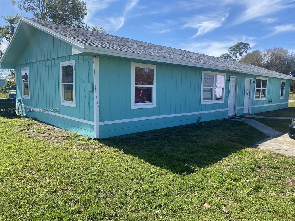 Photo of 6503 Palomar Pkwy #B, Fort Pierce, FL 34951 (MLS # A11733788)