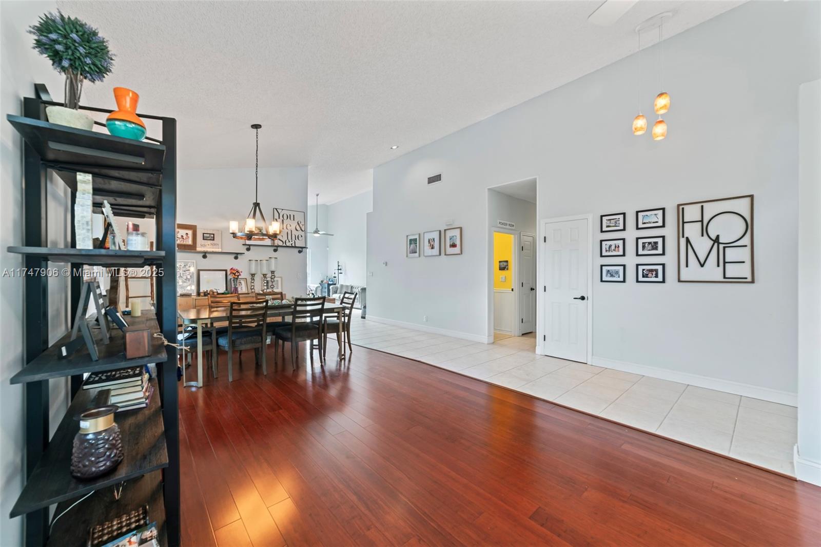 EMBASSY LAKES - Residential