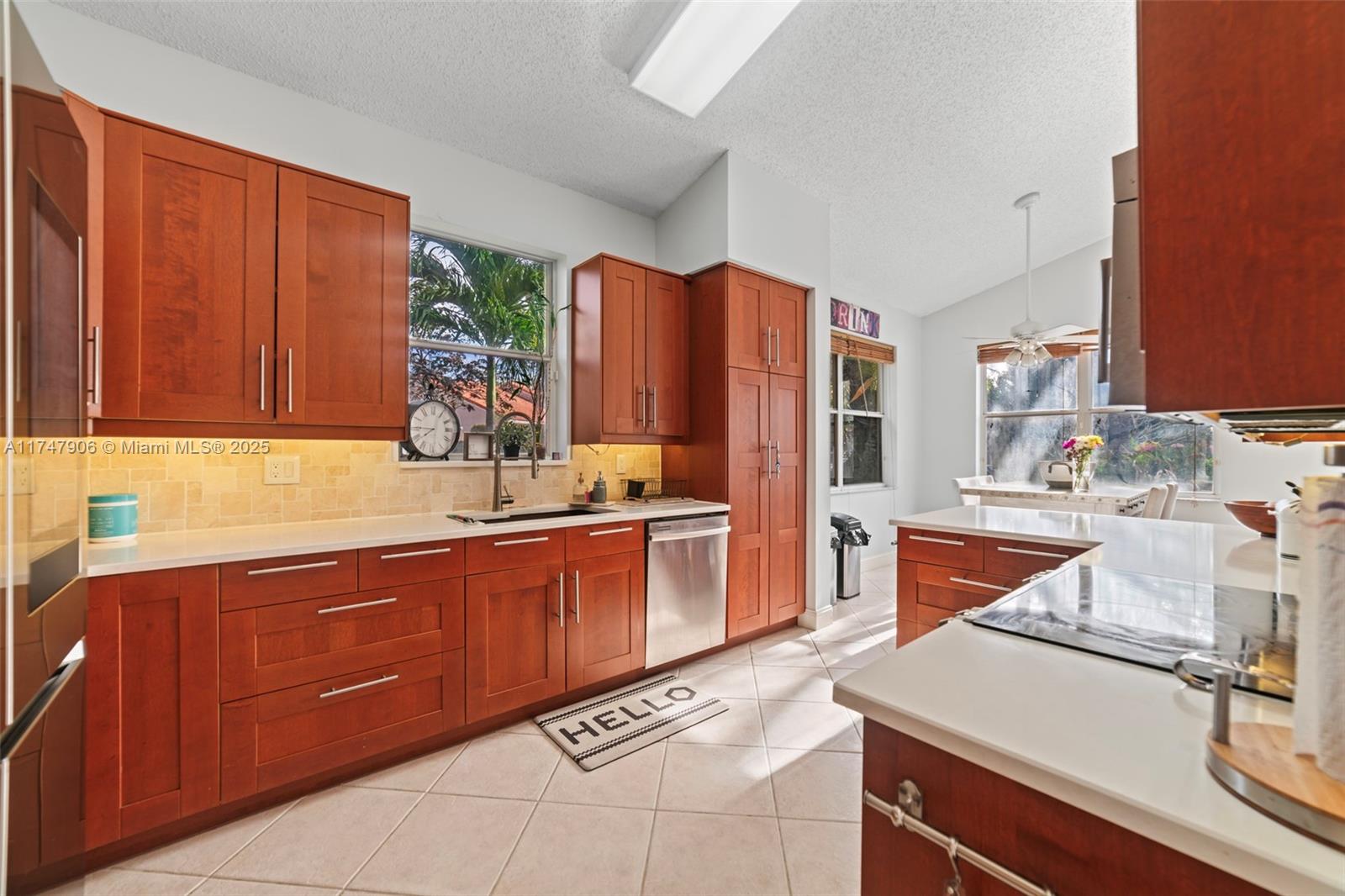 EMBASSY LAKES - Residential