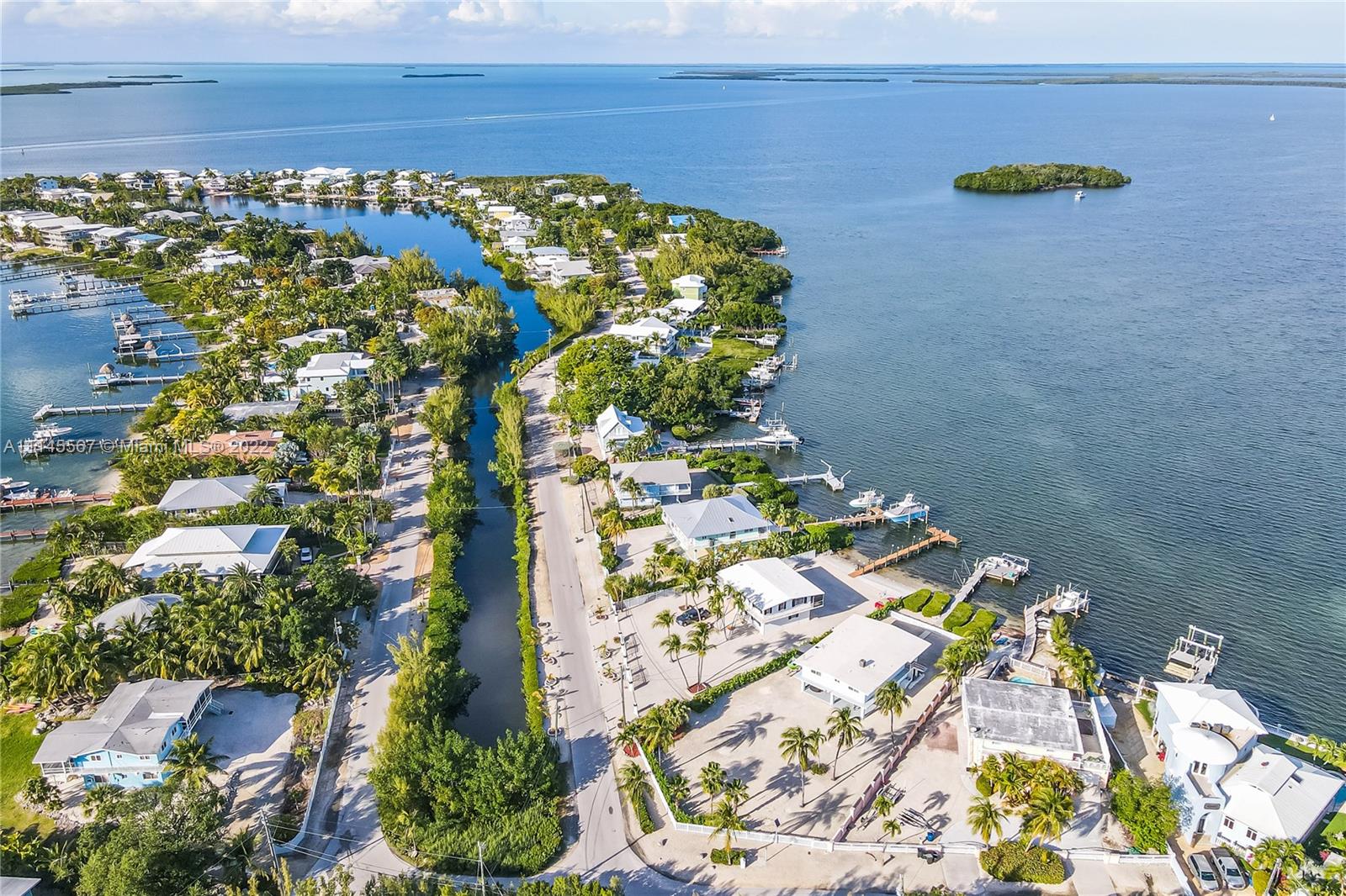 BUCCANEER PT (LARGO SOUND - Residential
