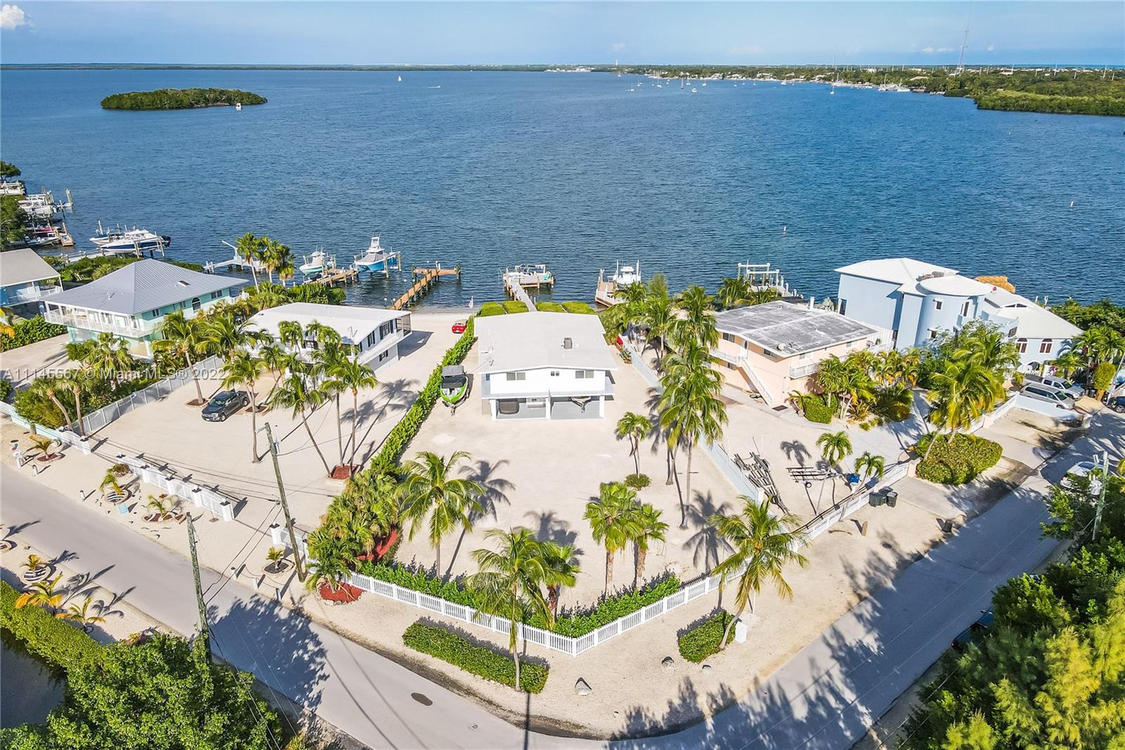 BUCCANEER PT (LARGO SOUND - Residential