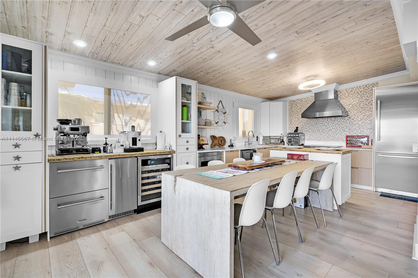 BUCCANEER PT (LARGO SOUND - Residential