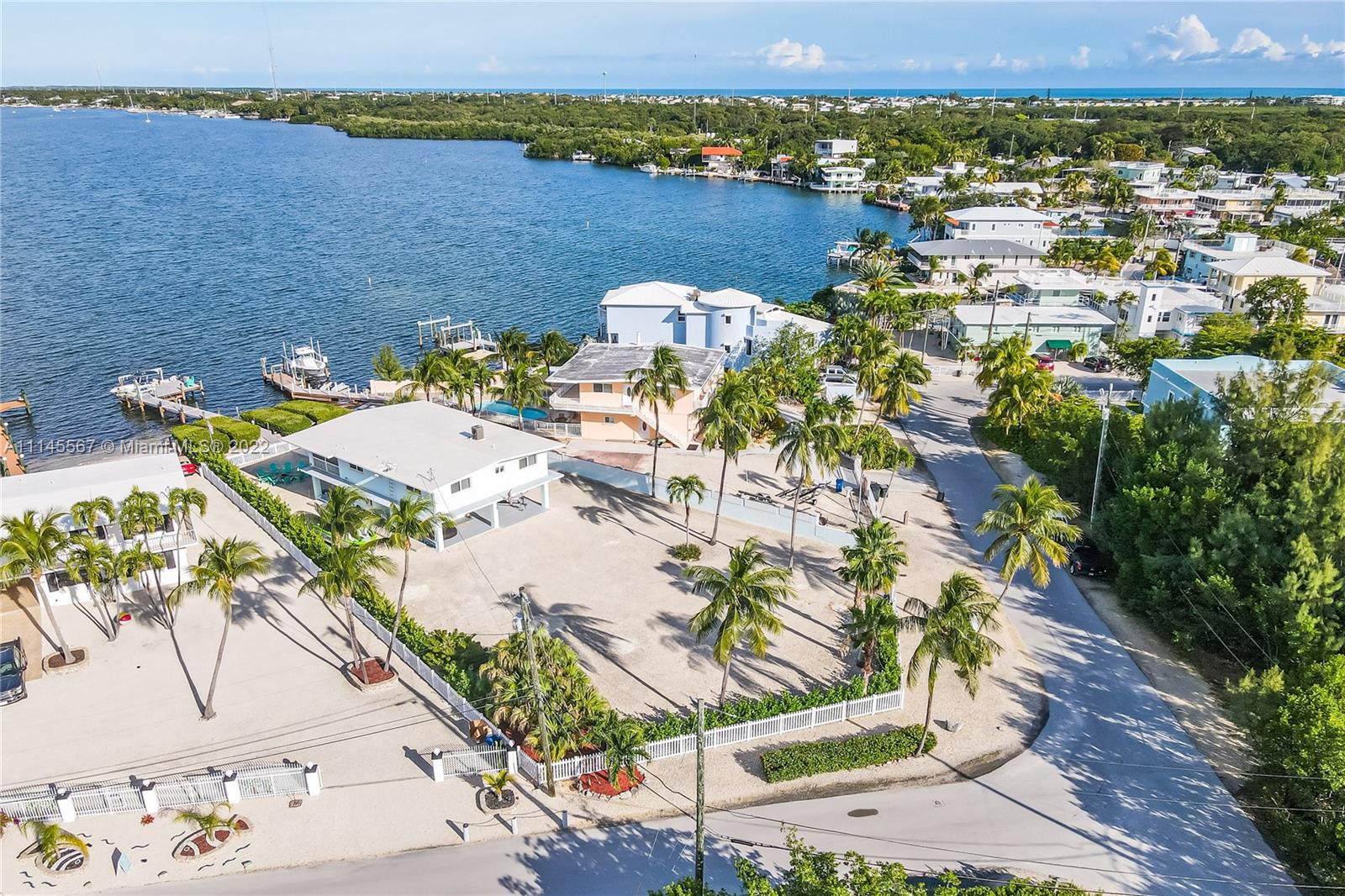 BUCCANEER PT (LARGO SOUND - Residential
