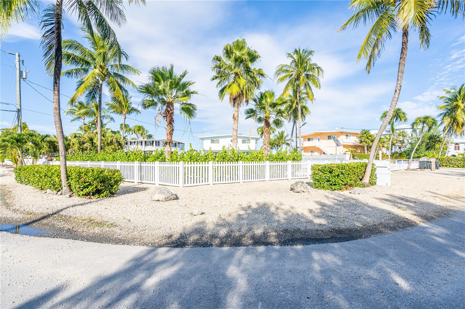 BUCCANEER PT (LARGO SOUND - Residential