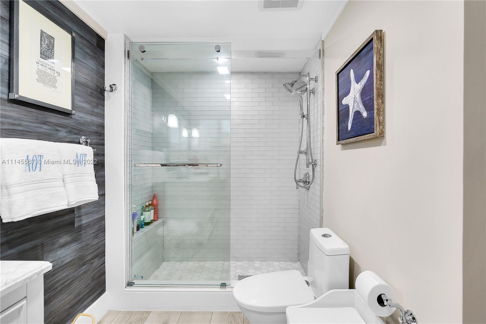 BUCCANEER PT (LARGO SOUND - Residential