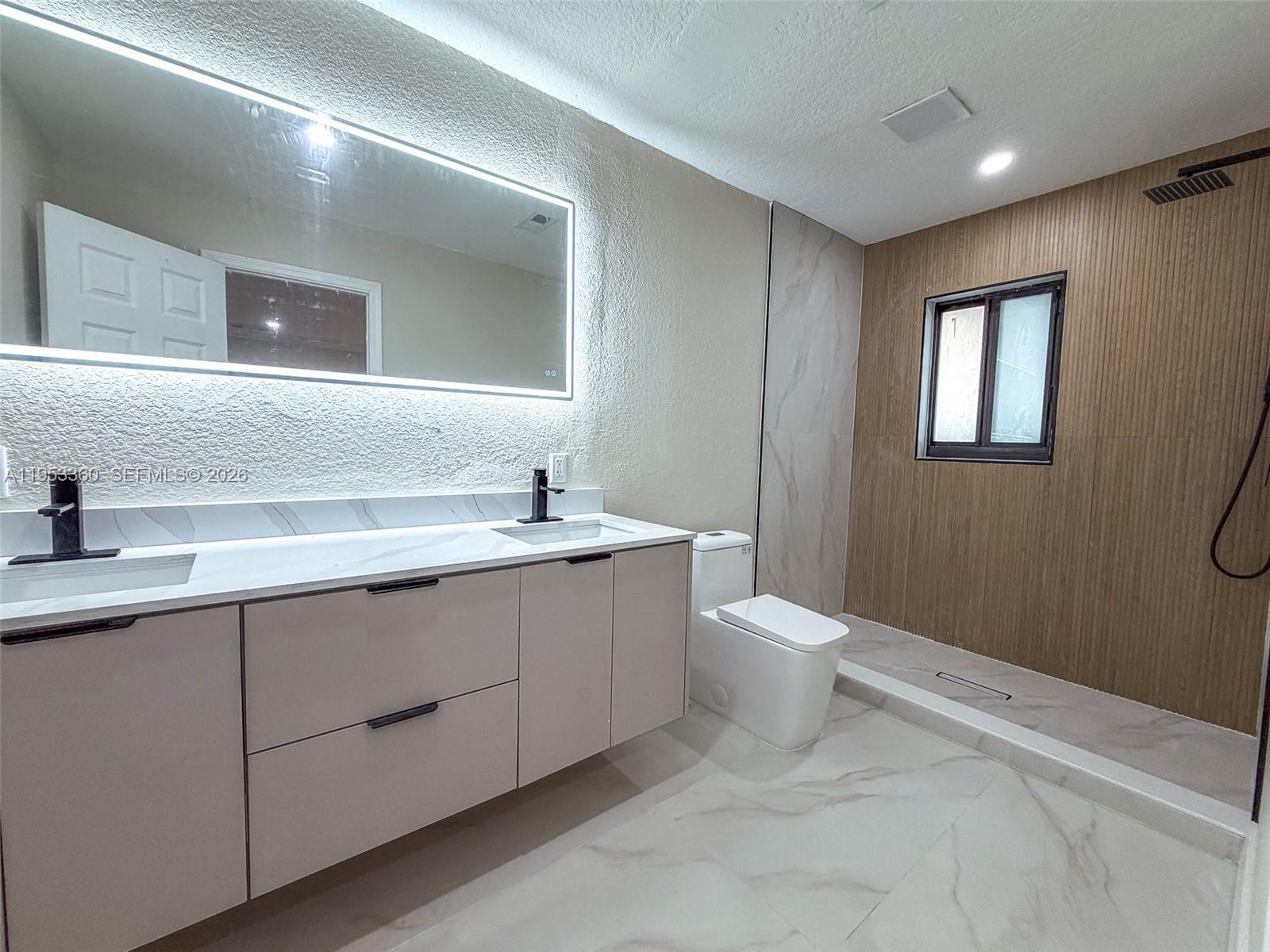 LAKE MANGO SHORES - Residential