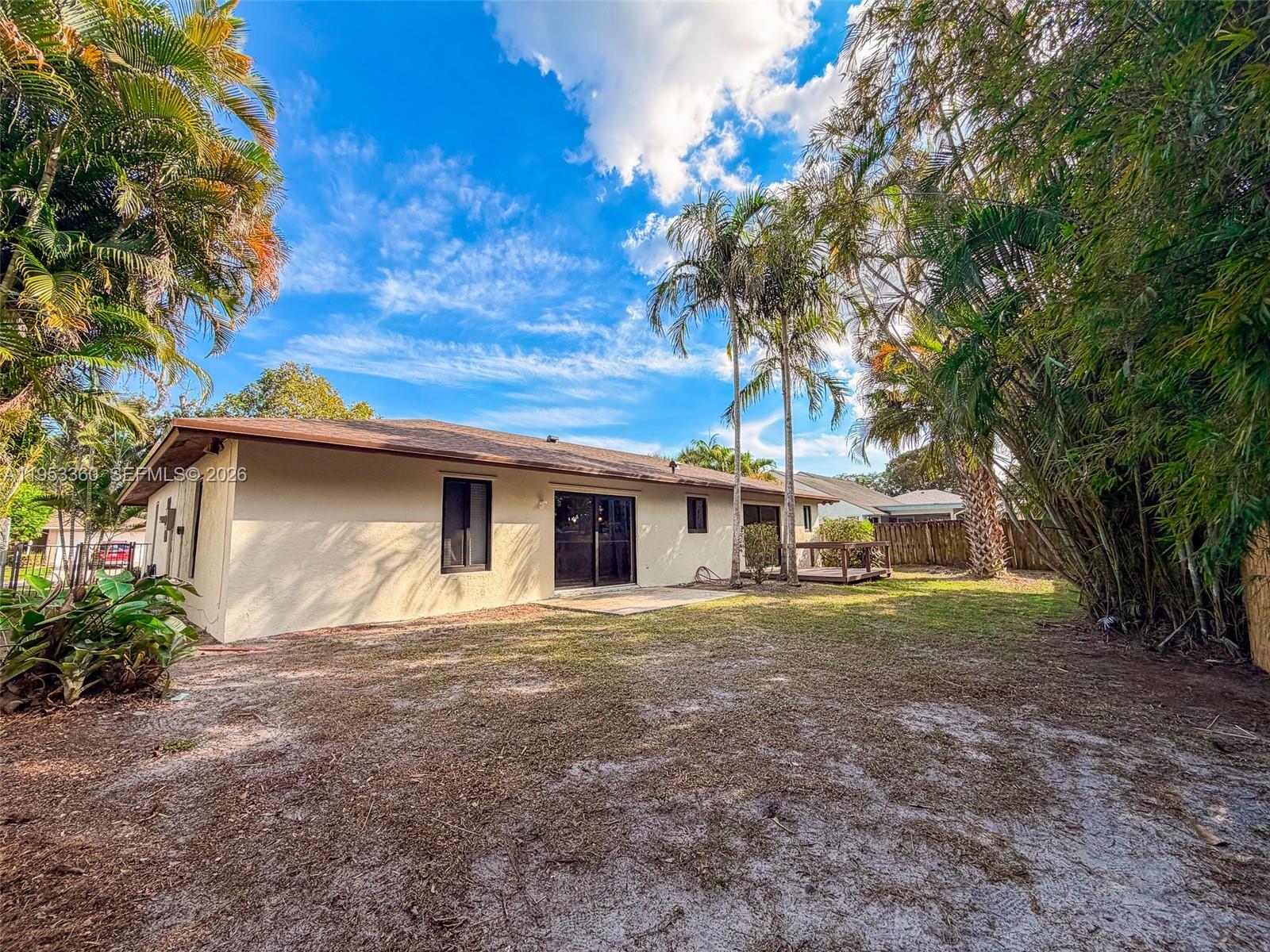 LAKE MANGO SHORES - Residential