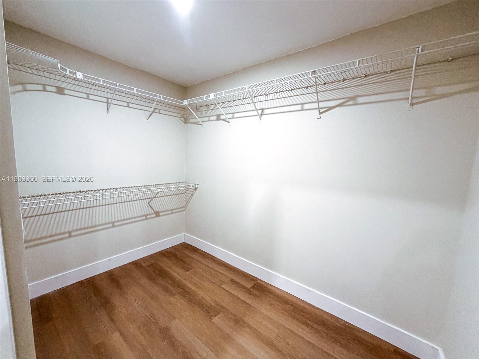 LAKE MANGO SHORES - Residential