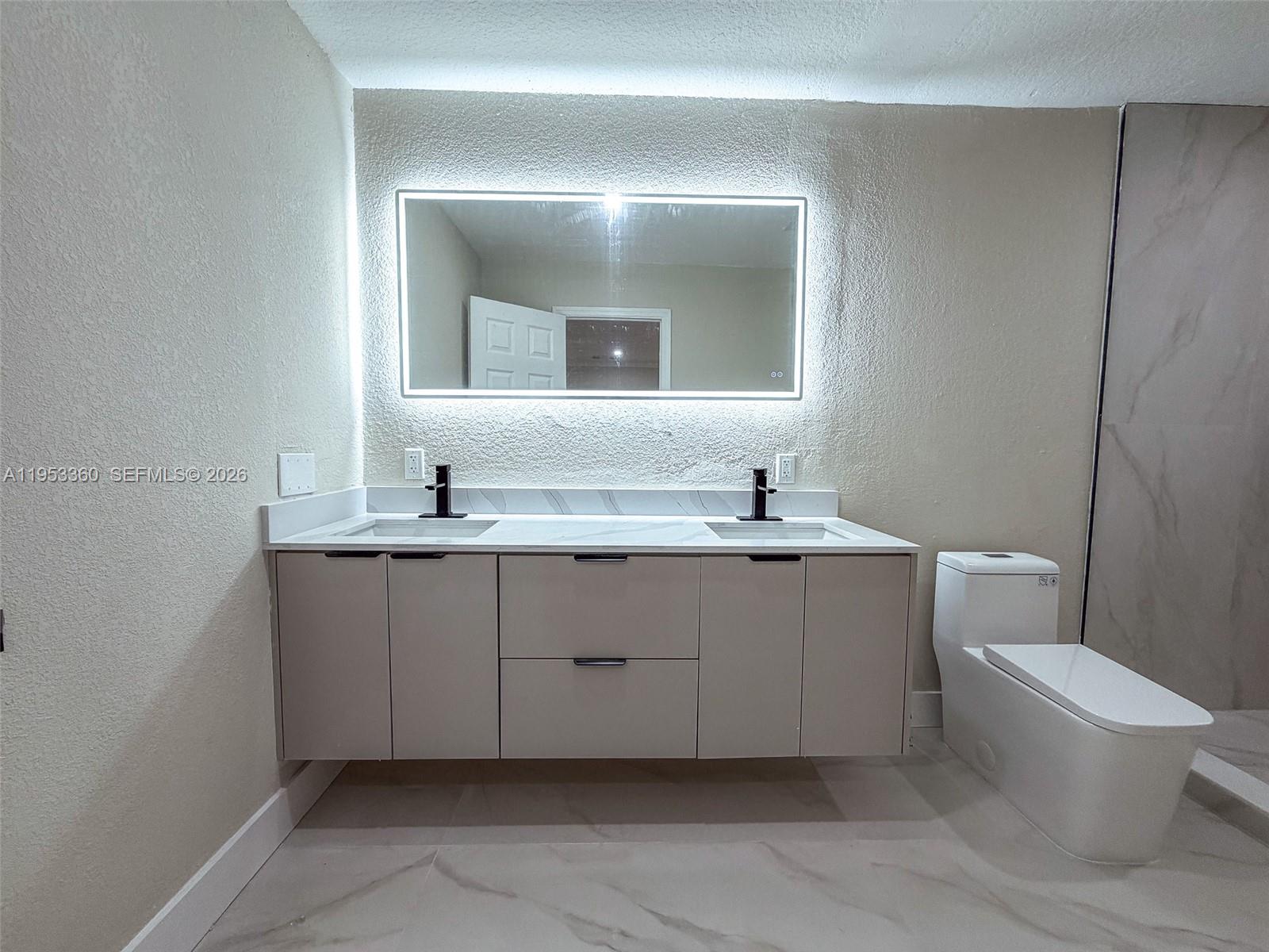 LAKE MANGO SHORES - Residential