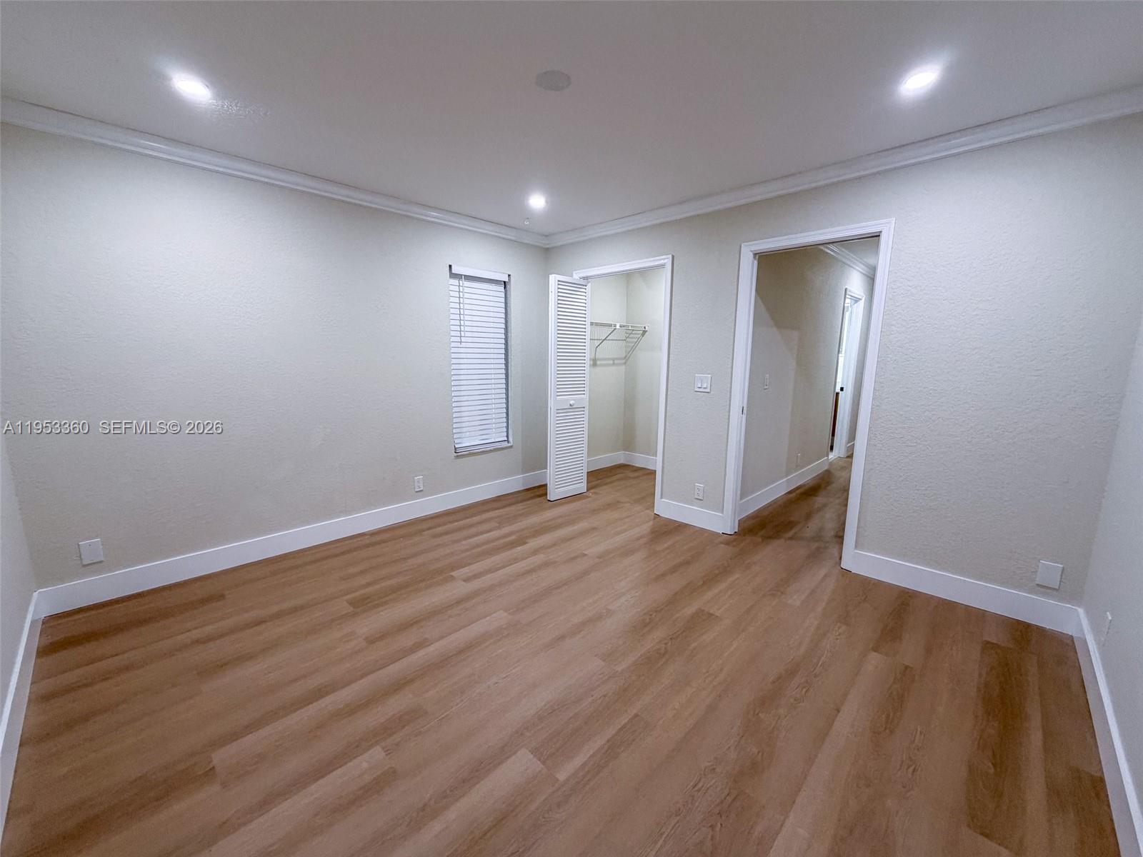 LAKE MANGO SHORES - Residential