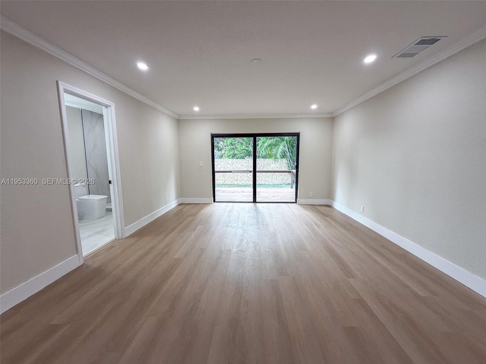 LAKE MANGO SHORES - Residential