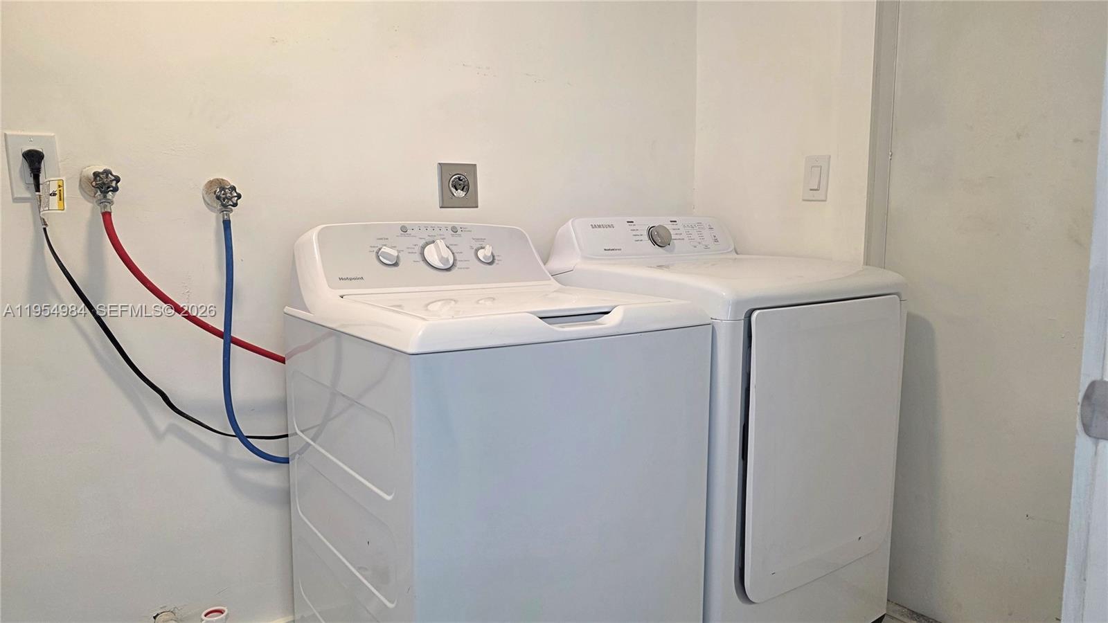 KENDALL GREEN SEC - Residential