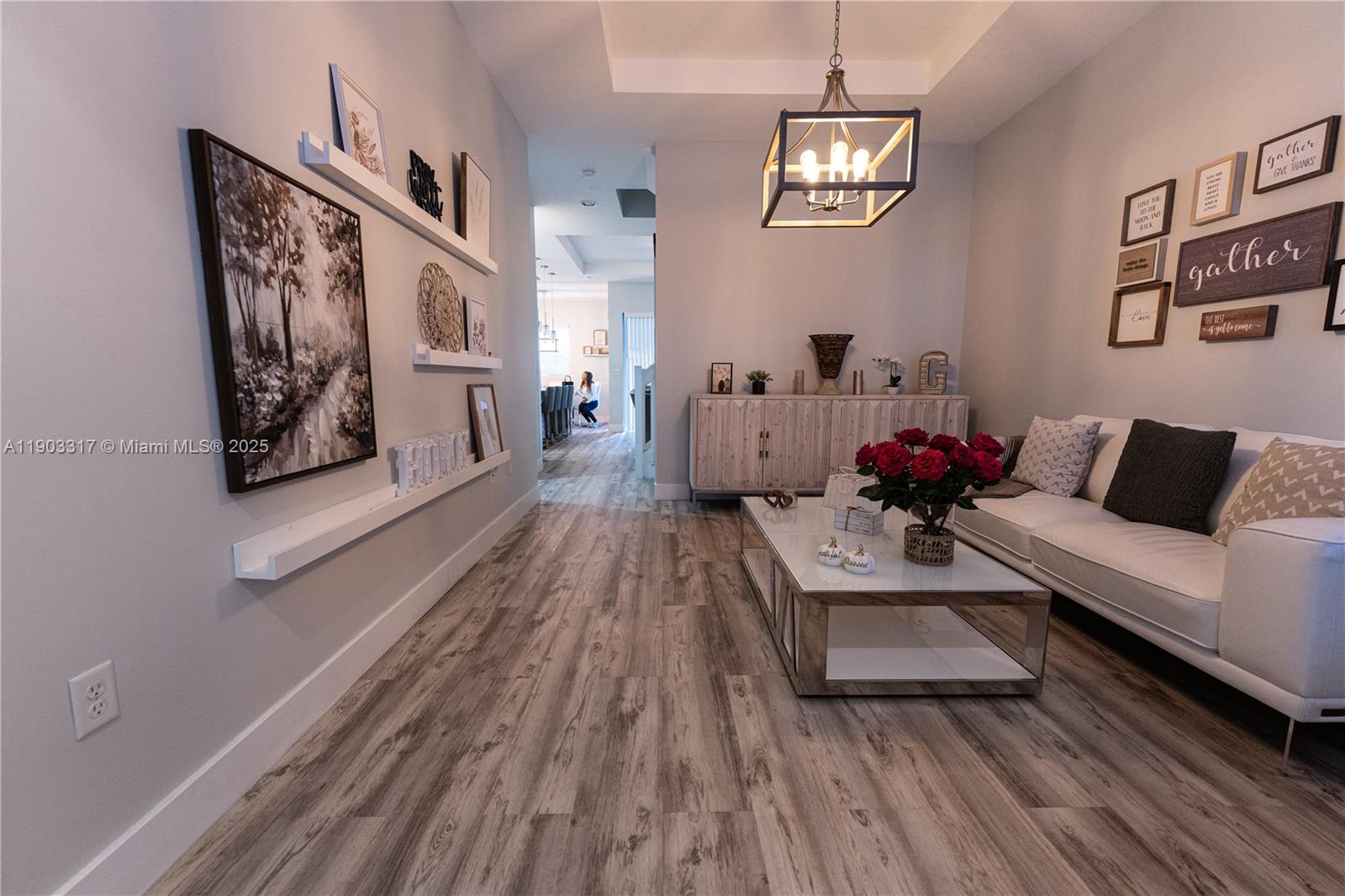 VENETIAN PARC WEST - Residential