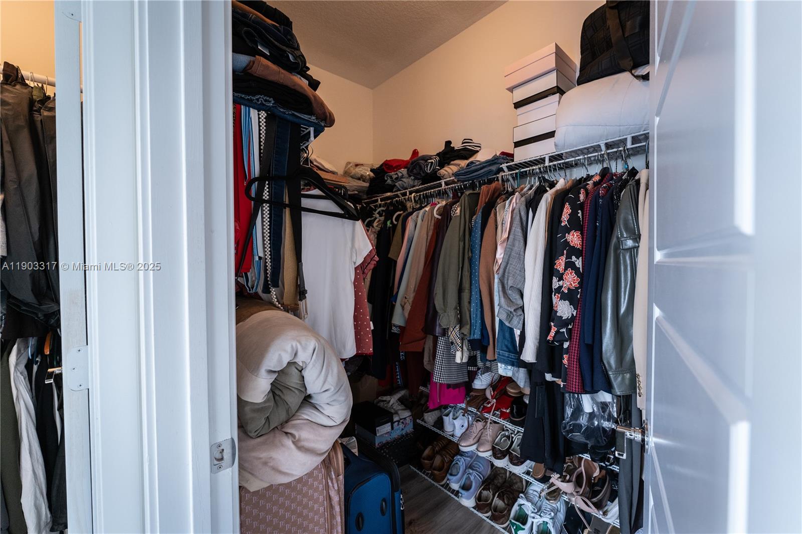 VENETIAN PARC WEST - Residential