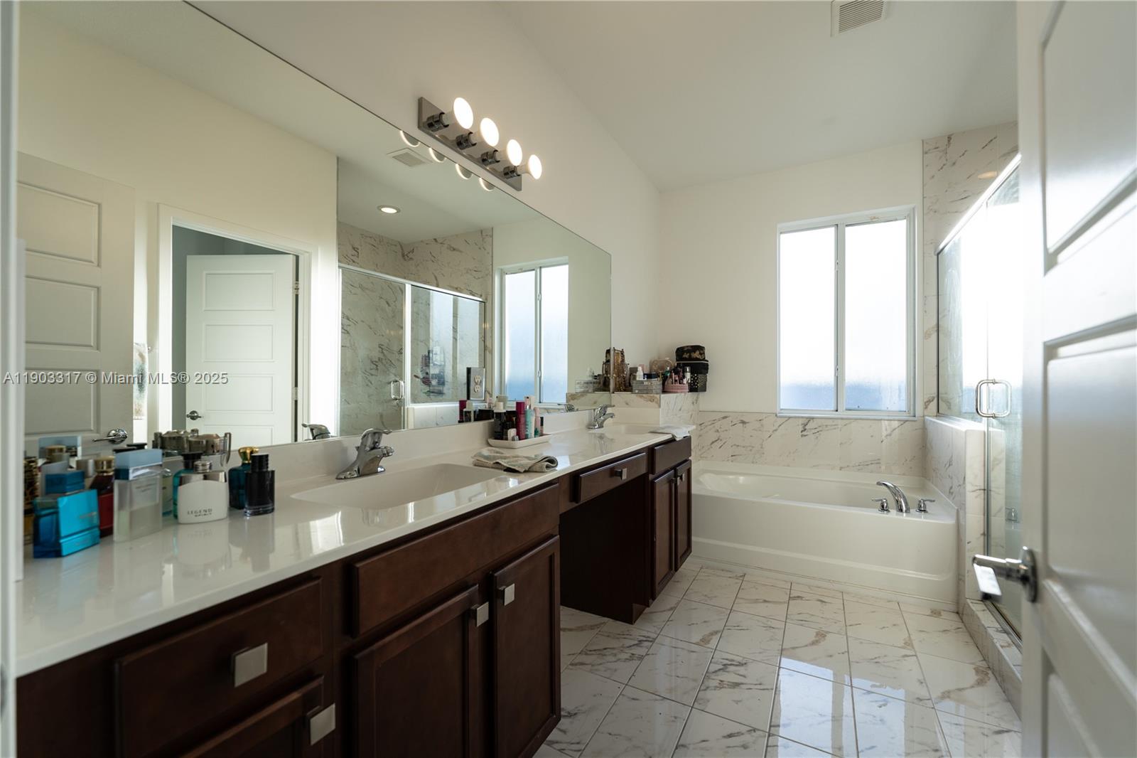 VENETIAN PARC WEST - Residential