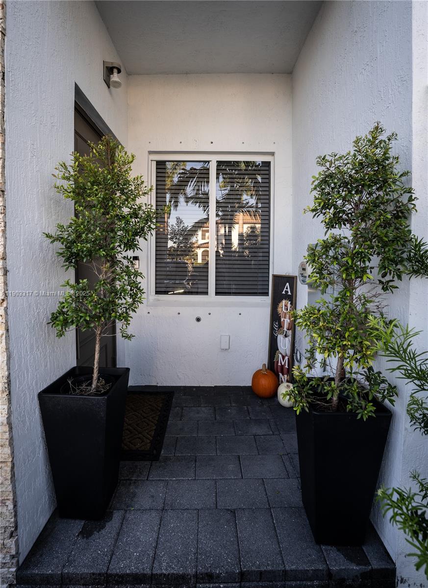 VENETIAN PARC WEST - Residential