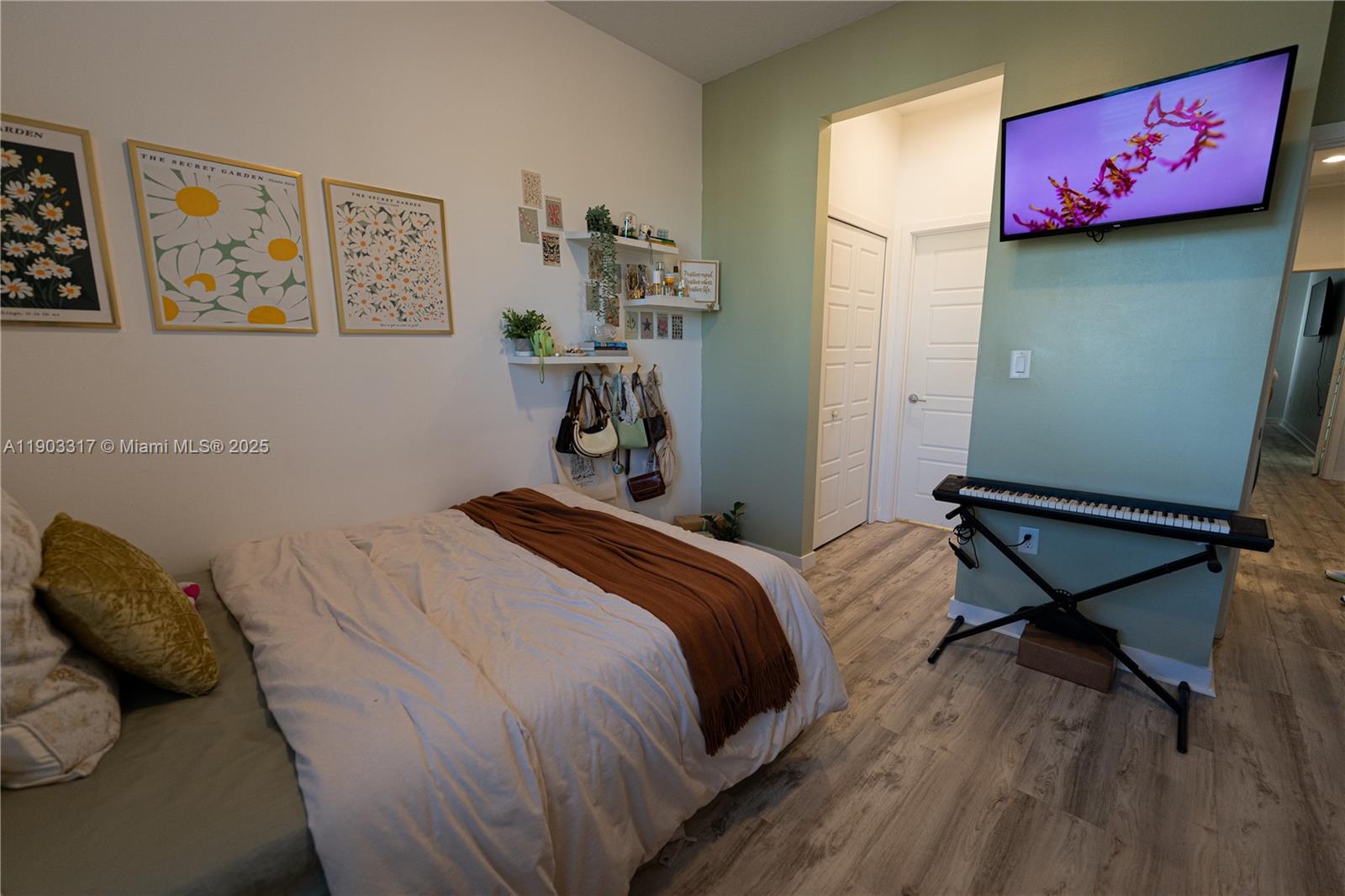 VENETIAN PARC WEST - Residential