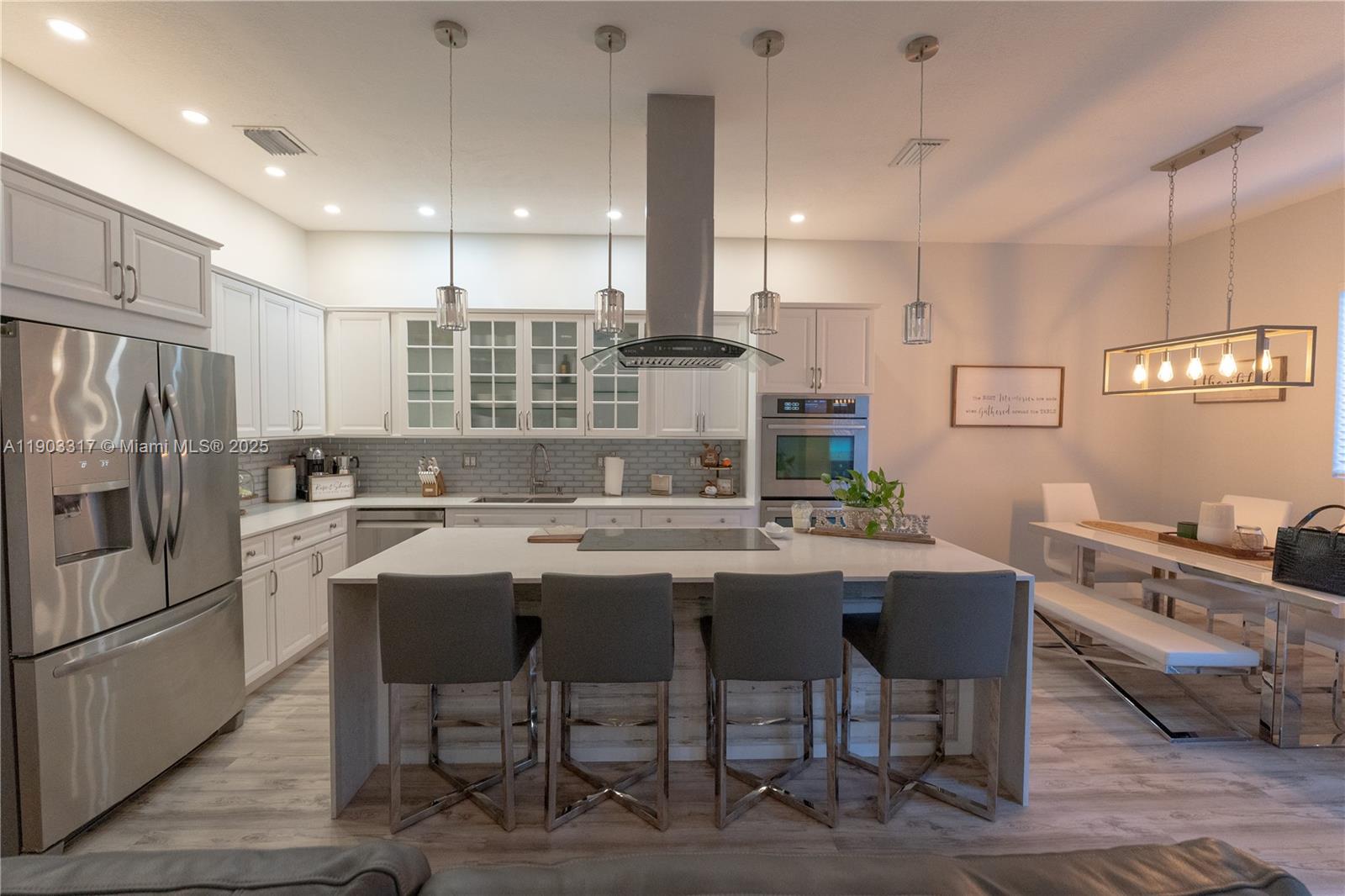 VENETIAN PARC WEST - Residential