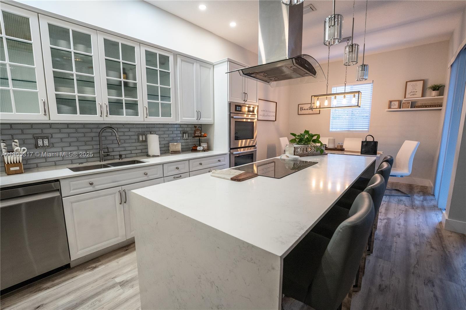 VENETIAN PARC WEST - Residential