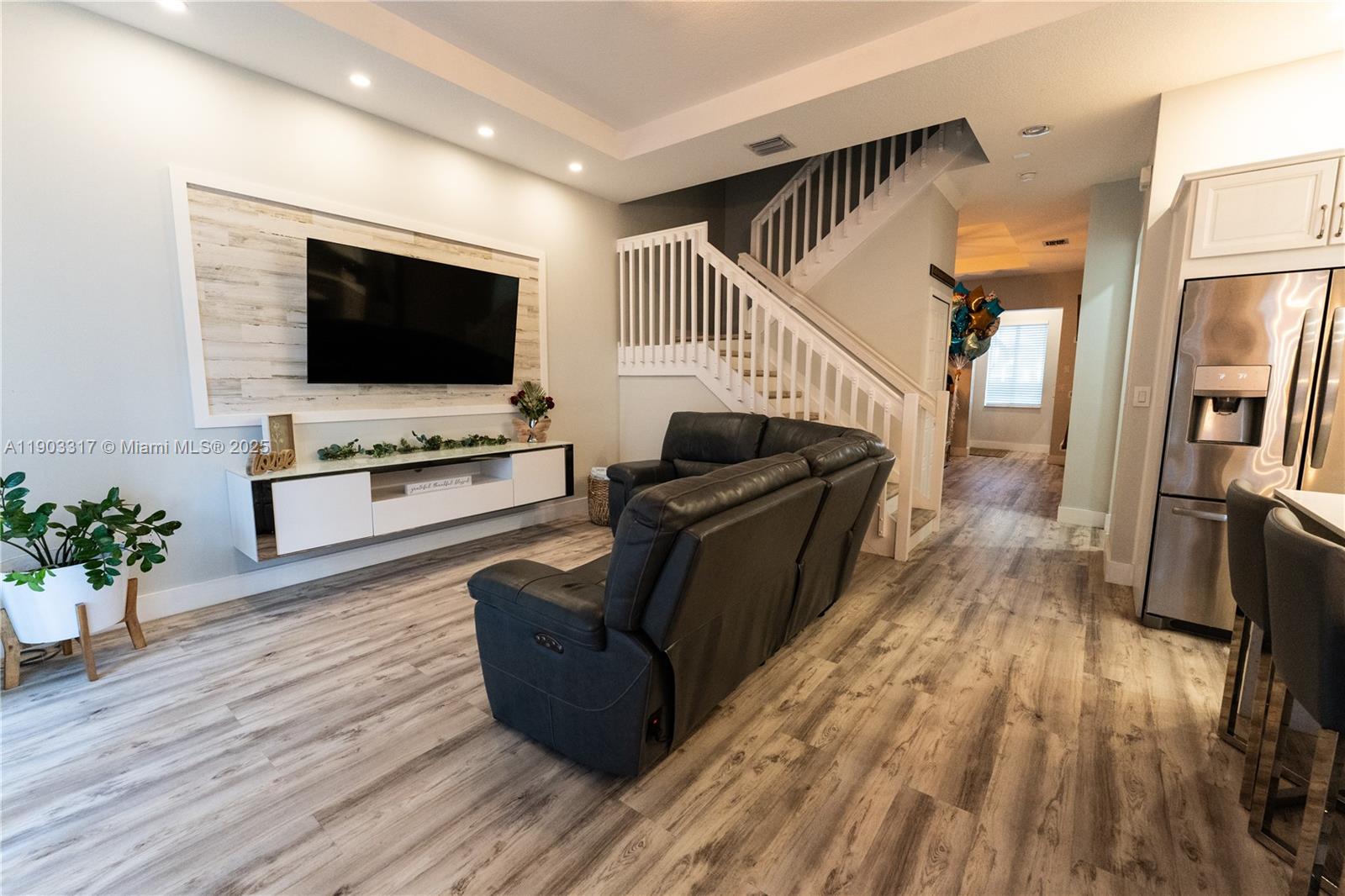 VENETIAN PARC WEST - Residential