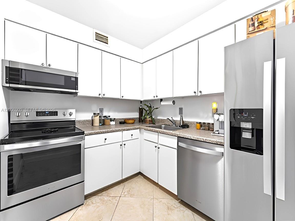 DORAL GARDENS II CONDO - Residential