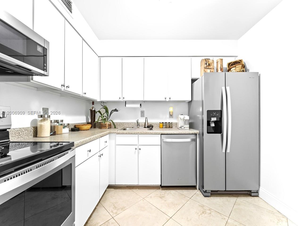 DORAL GARDENS II CONDO - Residential