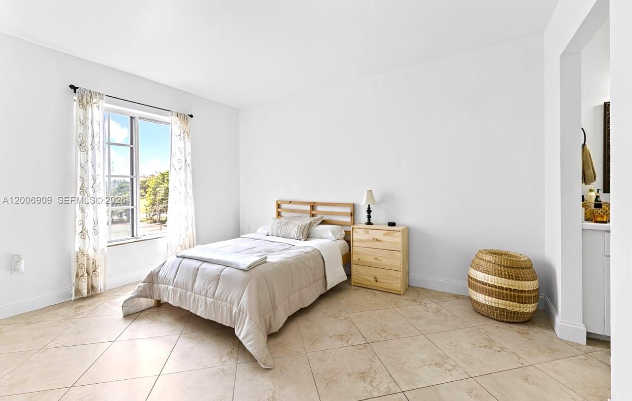 DORAL GARDENS II CONDO - Residential