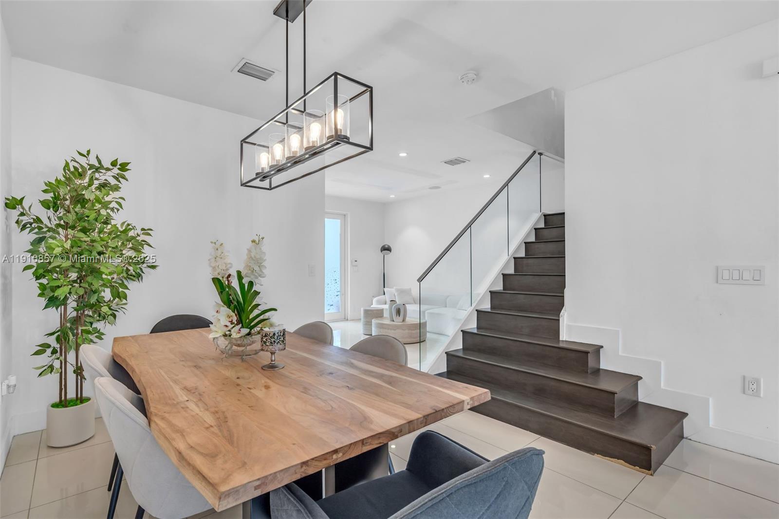 LANDMARK AT DORAL - Residential