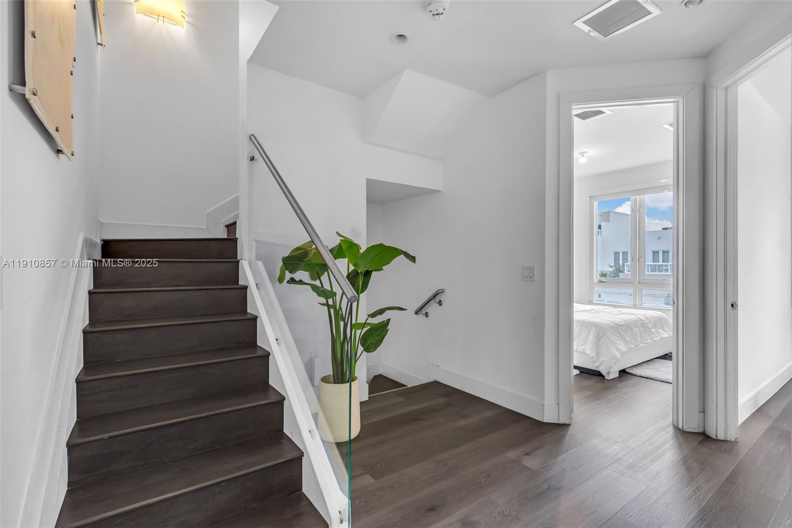 LANDMARK AT DORAL - Residential