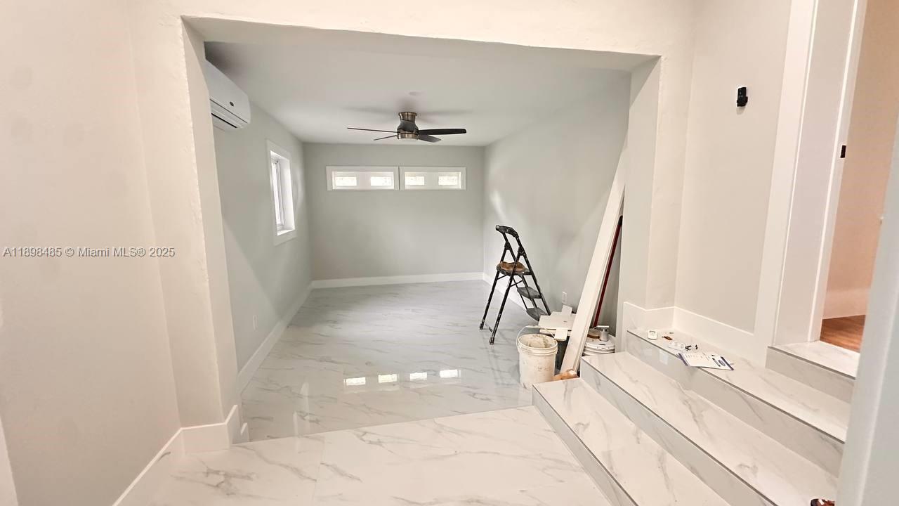 SILVER BLUFF EST-SEC B - Residential Lease