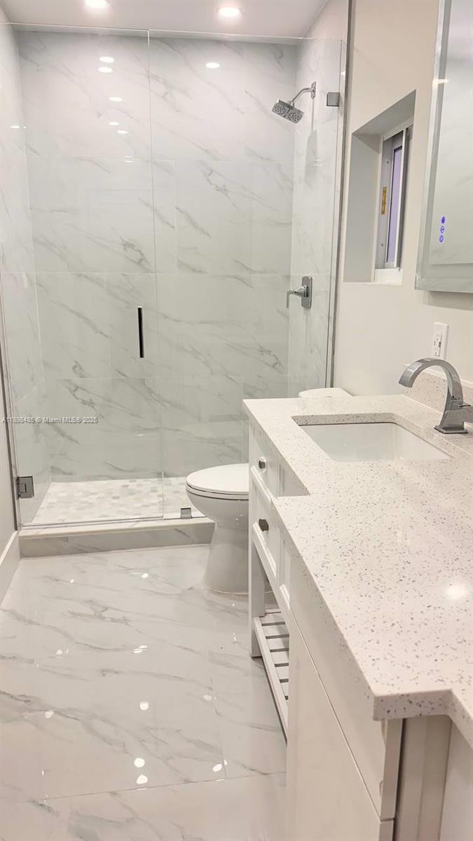 SILVER BLUFF EST-SEC B - Residential Lease