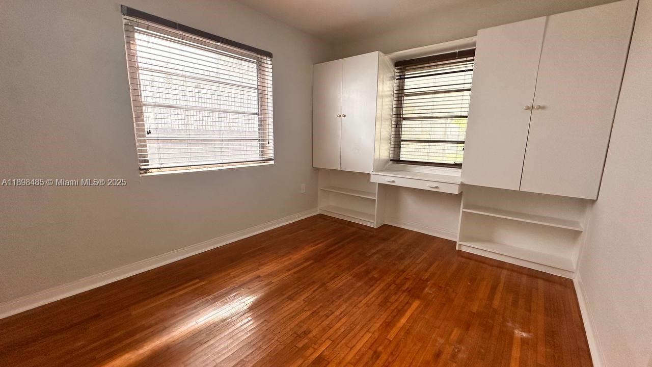 SILVER BLUFF EST-SEC B - Residential Lease