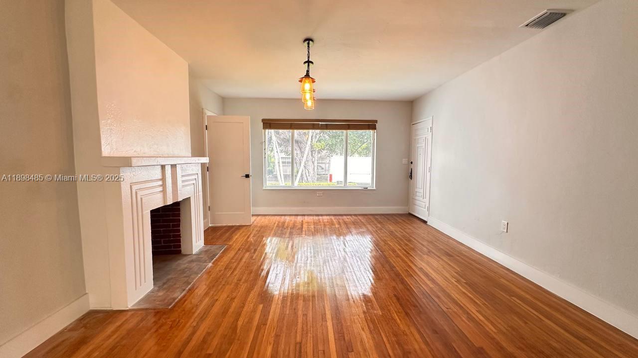SILVER BLUFF EST-SEC B - Residential Lease