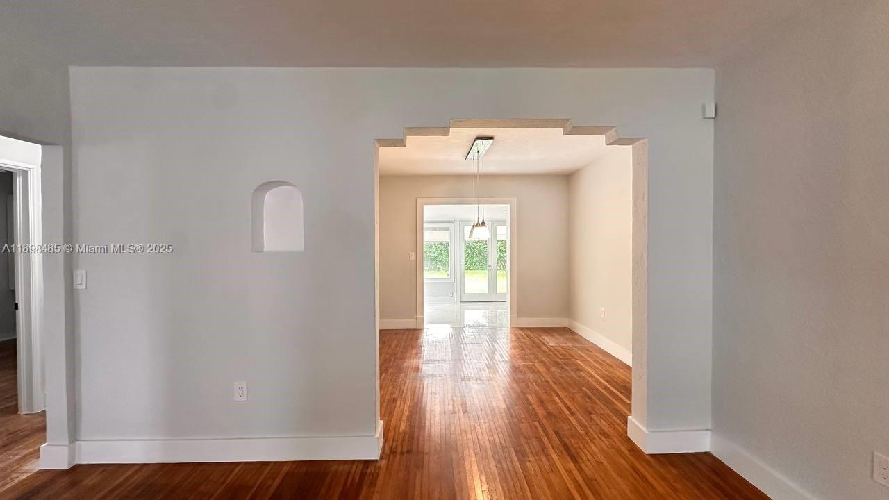 SILVER BLUFF EST-SEC B - Residential Lease