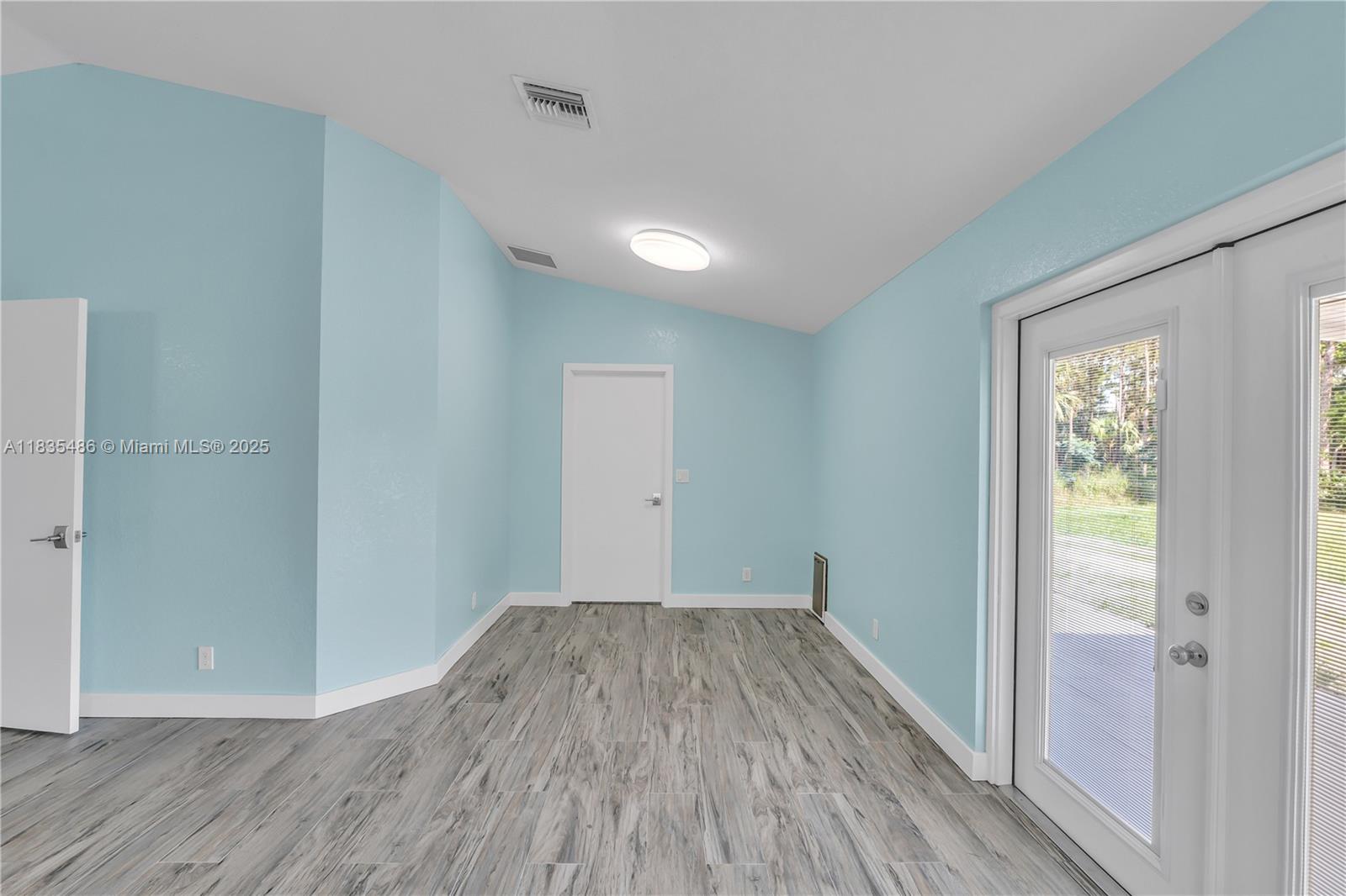 The Acreage - Residential