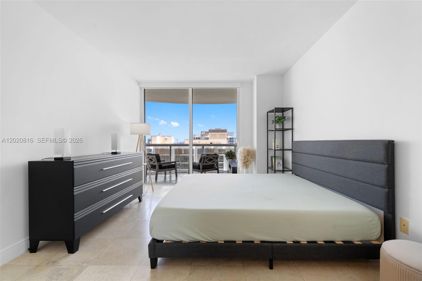 AKOYA CONDO - Residential