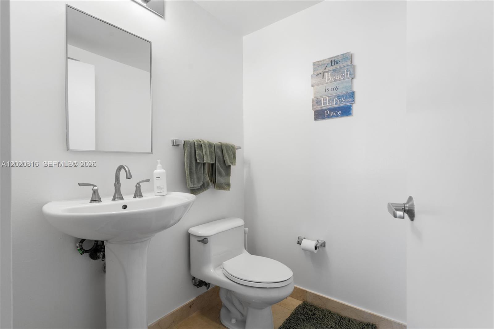 AKOYA CONDO - Residential