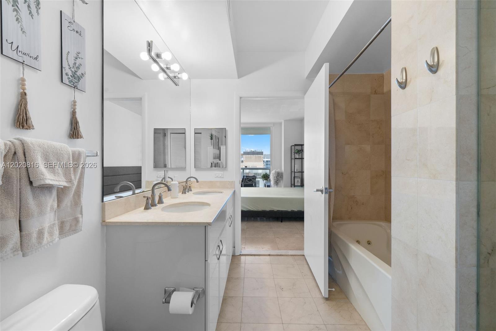 AKOYA CONDO - Residential