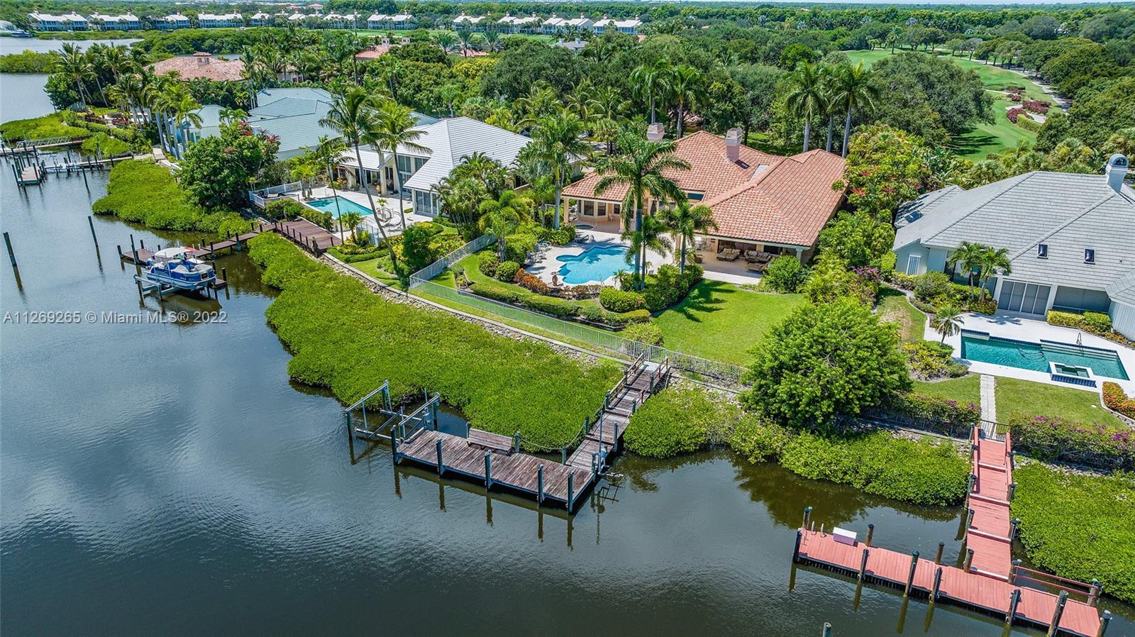 Admirals Cove - Residential