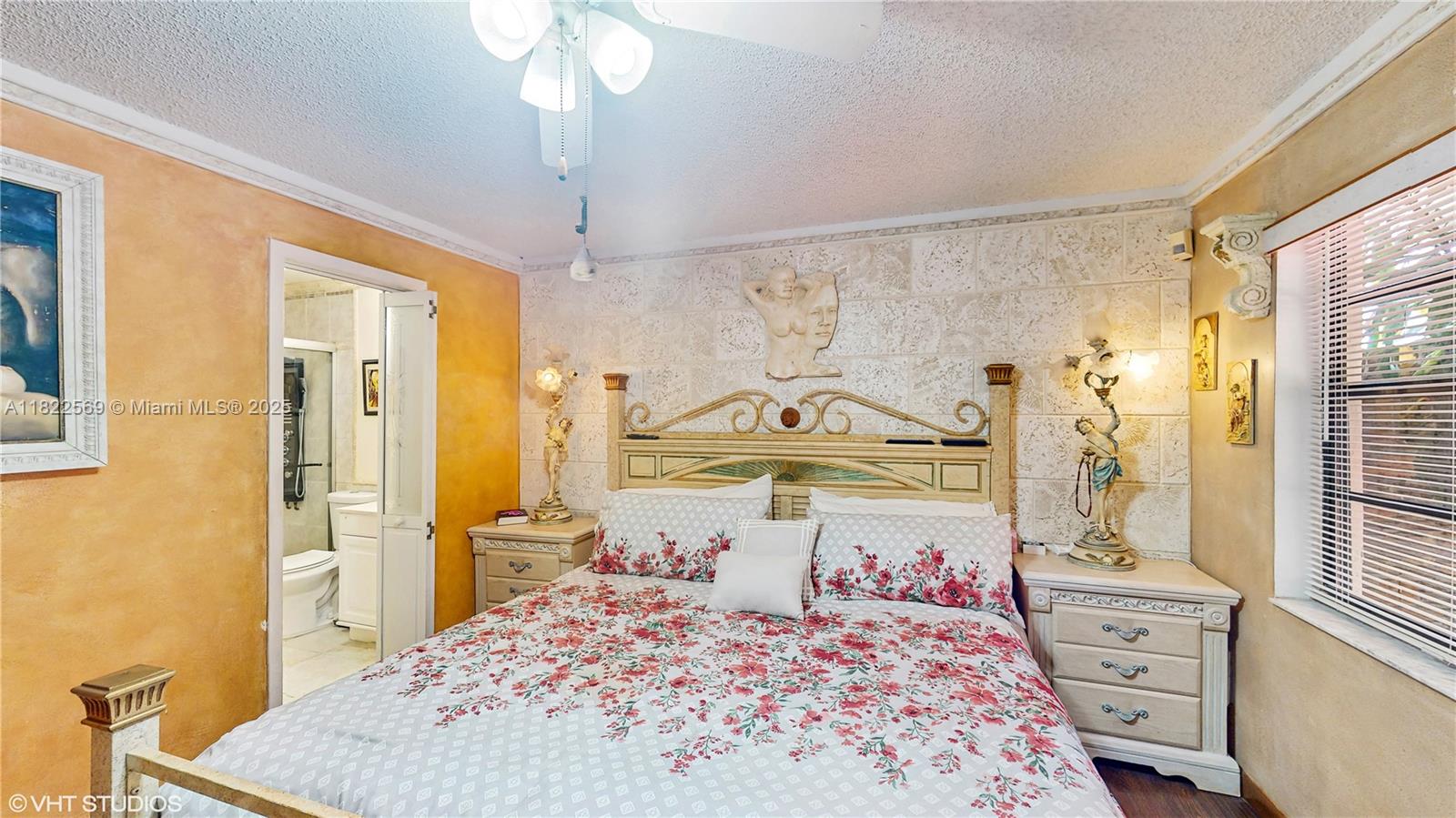 BIRD LAKES TOWNHOUSE SEC - Residential