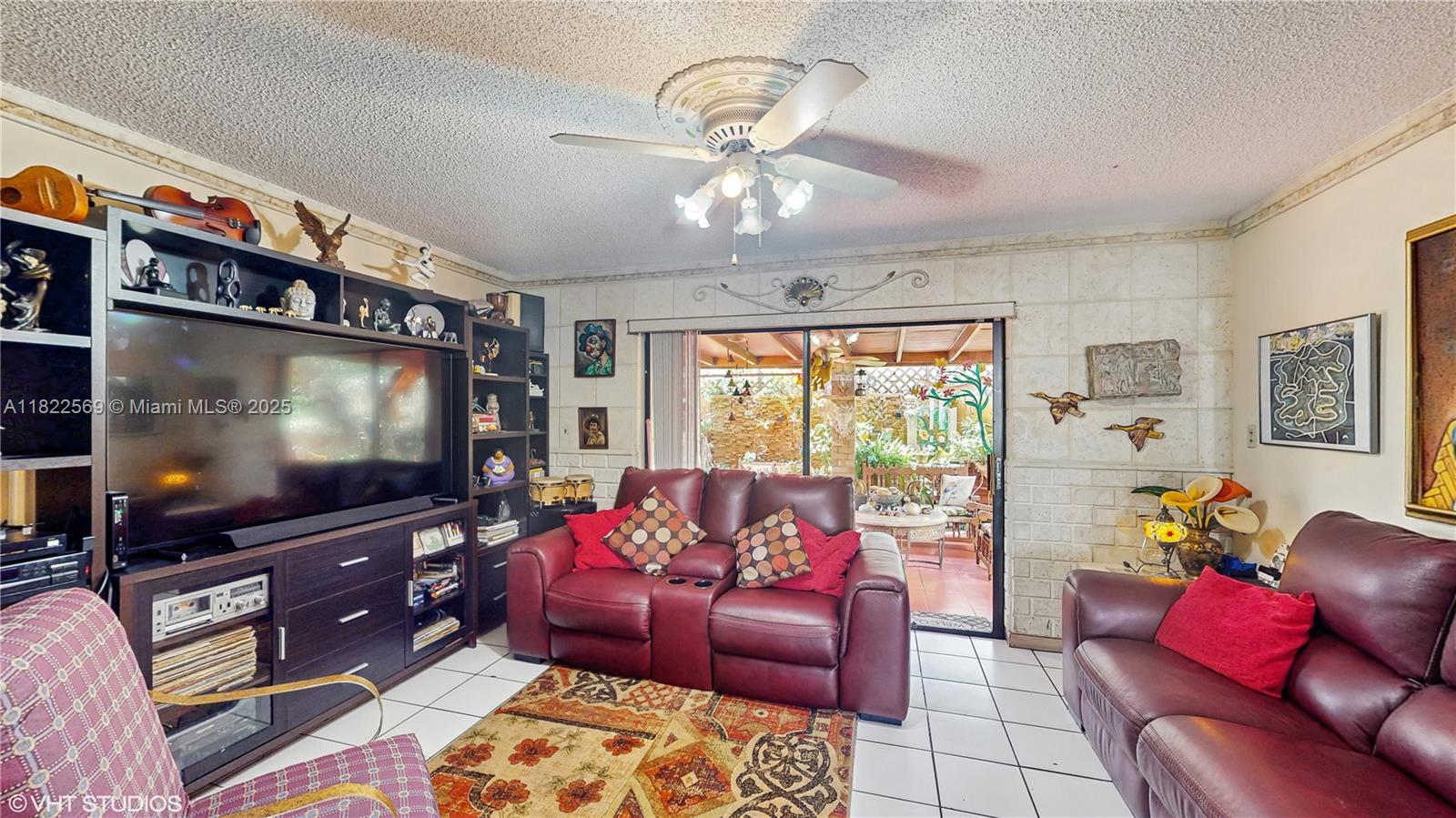 BIRD LAKES TOWNHOUSE SEC - Residential