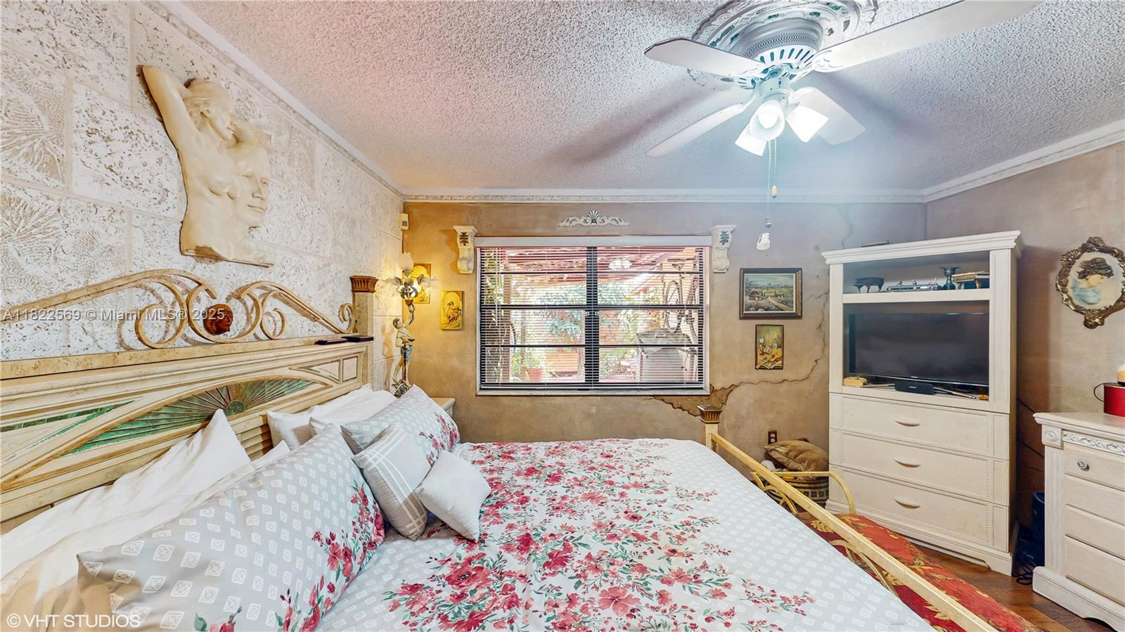 BIRD LAKES TOWNHOUSE SEC - Residential