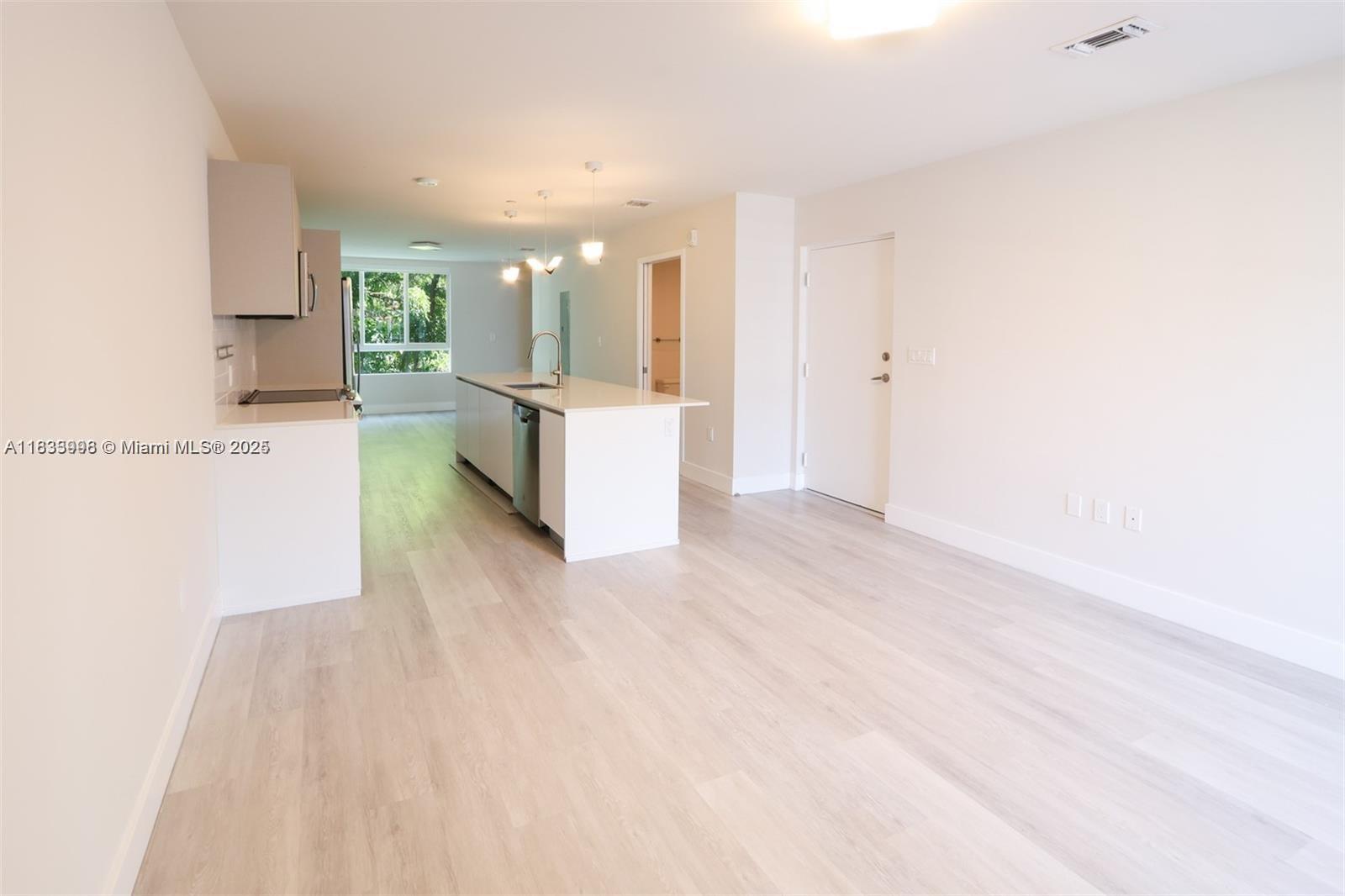 2555 NE 193rd St 2223