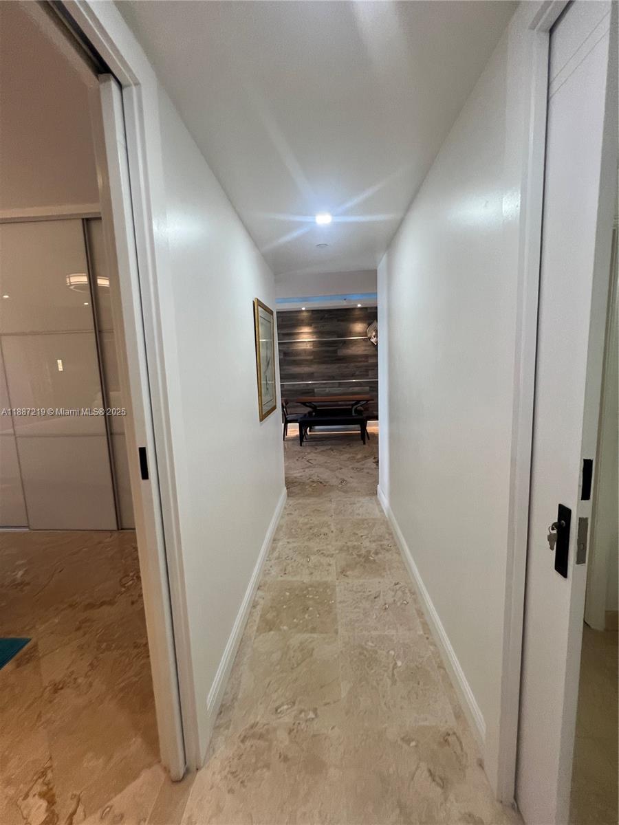 THE COLLINS CONDO - Residential Lease