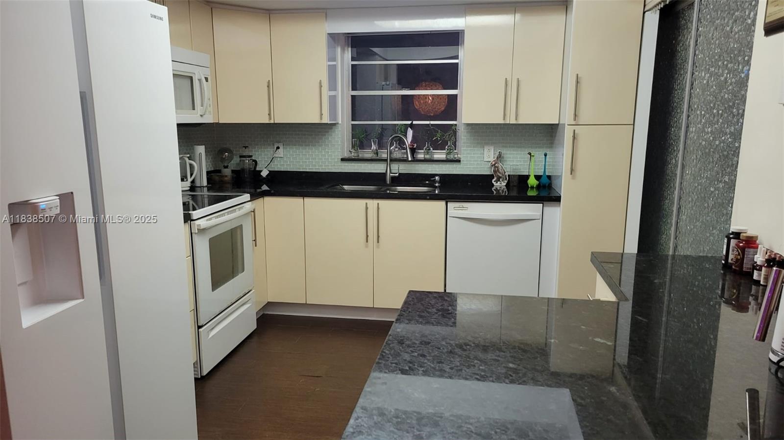 200 NE 12th Ave 7B
