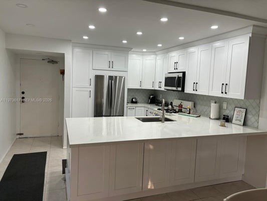 6884 N KENDALL DR APT C407, PINECREST, FL 33156 - Image 7a995ac3fc0f70eead719fcc4c35e7fa/3450700775