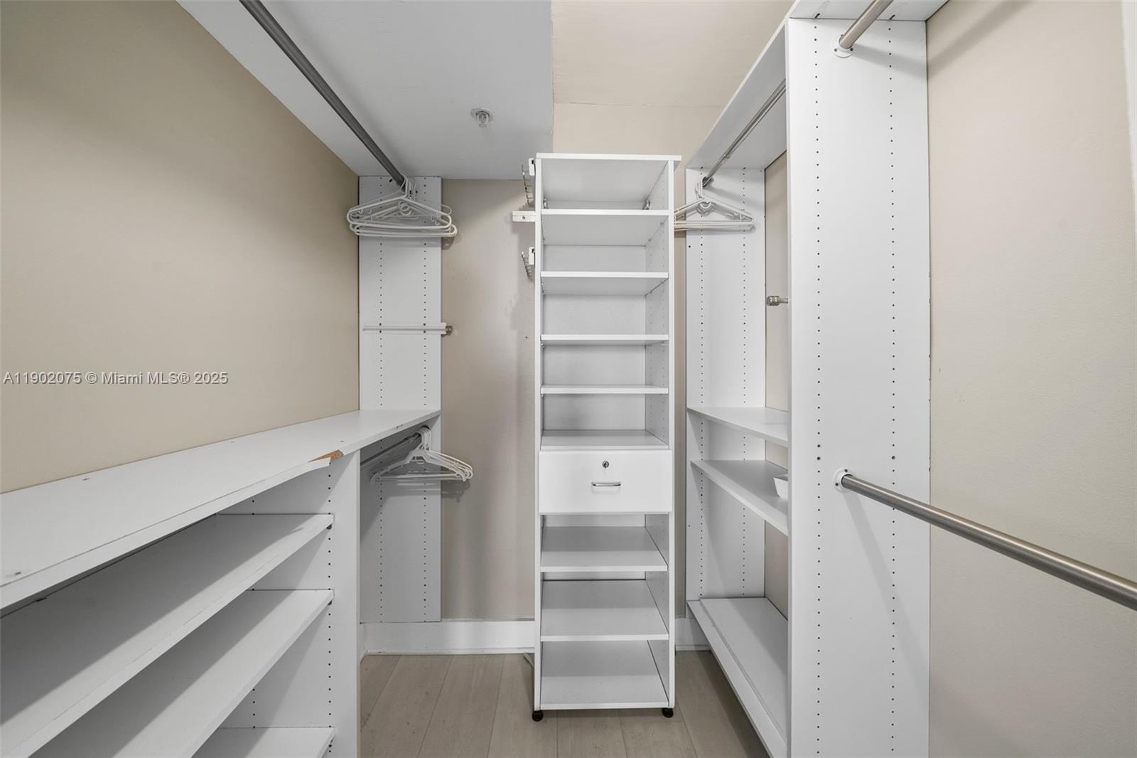 WATERVIEW - Residential