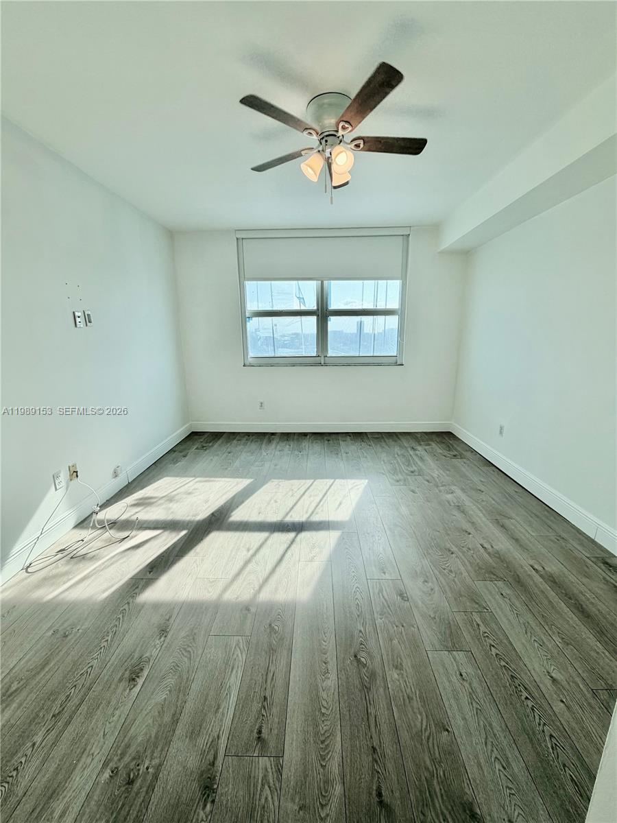 DA VINCI ON DOUGLAS CONDO - Residential Lease