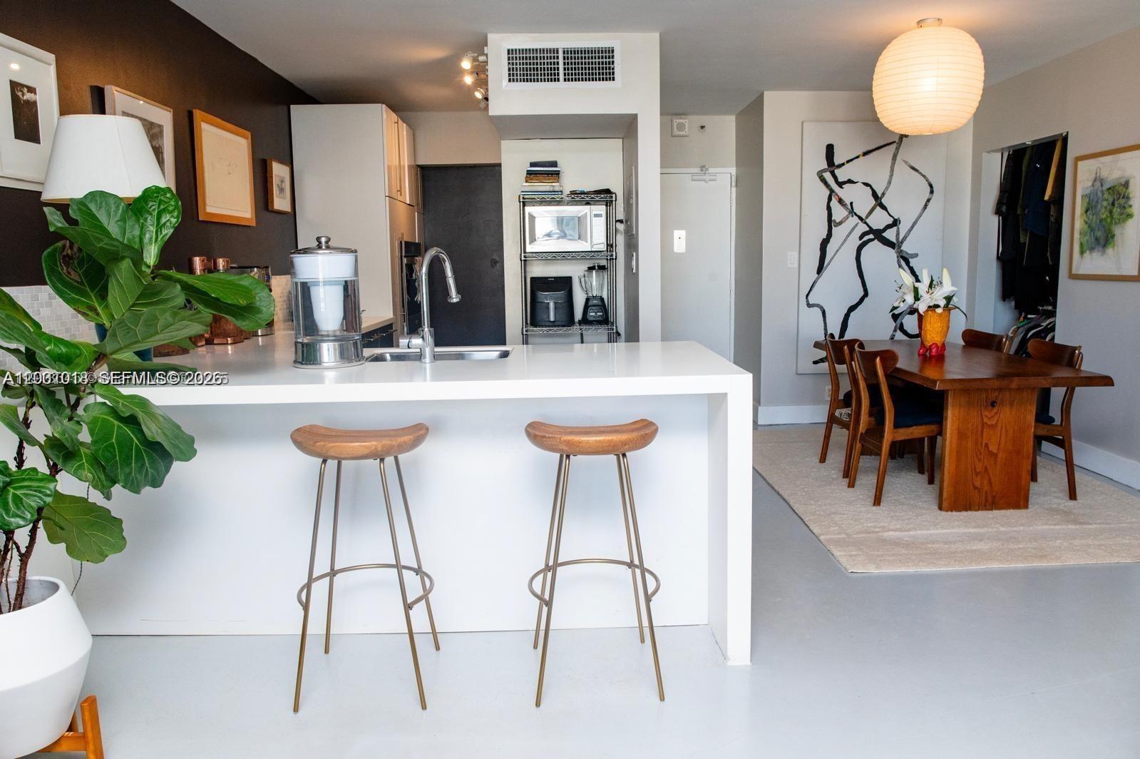 MIRADOR 1000 CONDO - Residential Lease